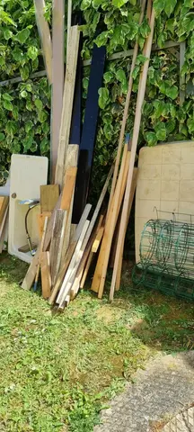 chutes de bois divers