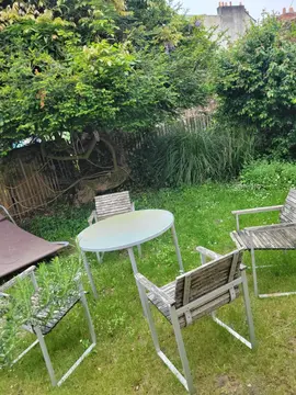 Table d'extérieur et 4 chaises