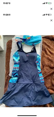 maillot piscine bonnet et lunettes