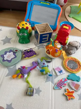 lot jeu bébé