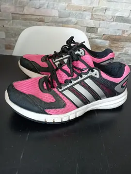 basket running femme adidas 36,5
