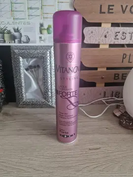 laque cheveux