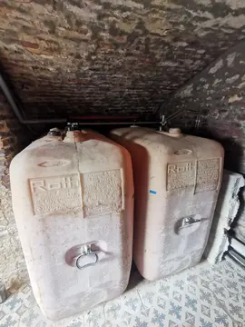 Donne 2 cuves de 1000 litres