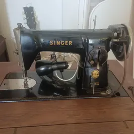 Machine à coudre ancien