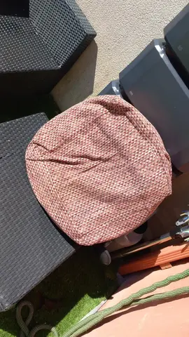 gros coussin pouf