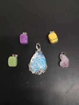 lot de 5 pendentifs fantaisies
