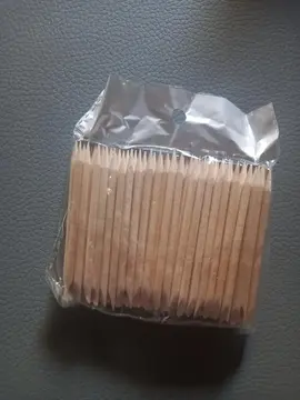 Bâtonnets repousse cuticules