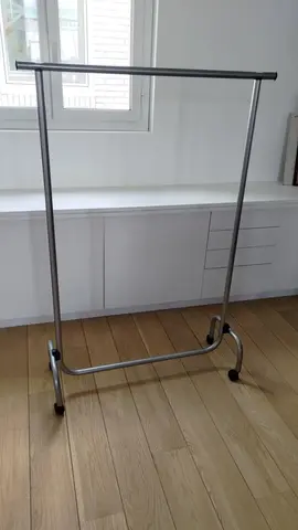 Portant pour vêtements