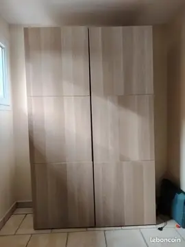 Armoire