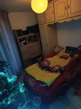 lit enfant voiture
