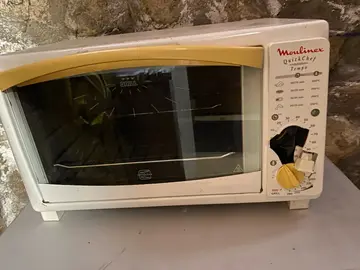 Petit four Moulinex, à bricoler car tombé :(