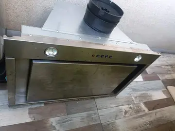 hotte Ikea fonctionne très bien