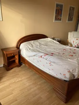 Bois de lit merisier en 140cm