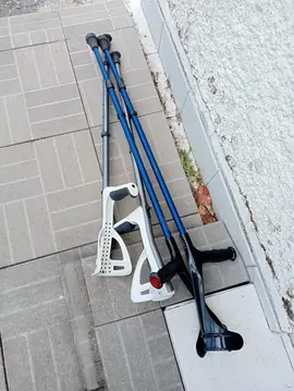 2 Paires de béquille adulte