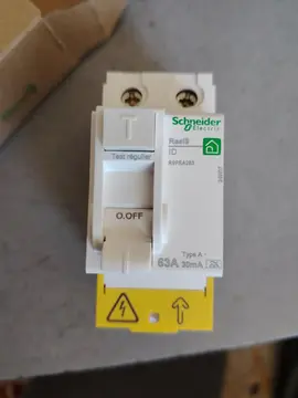Différentiel Schneider Electric Resi9 63A 30MA type A