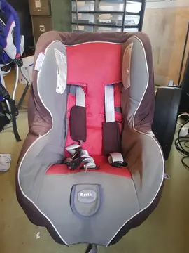 Donne siége bébé