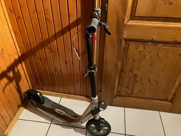 TROTINETTE pour adolescent ou adulte PAS ELECTRIQUE