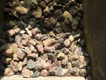 Remblai ballast gravier