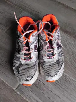 Paire de baskets 36