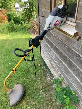 débroussailleuse RYOBI