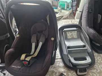 poussette. cosy base isofix, siège auto