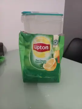 Tea instantané froid ou chaud ouvert