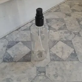 Flacon vaporisateur en verre - Neuf
