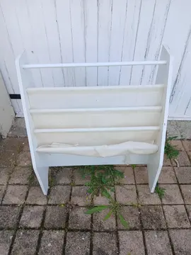 petite étagère pour enfant