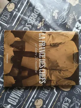 Livre "La France des chefs et leurs 75 recettes"