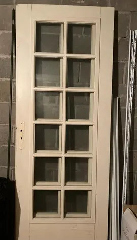 2 portes bois à petits carreaux