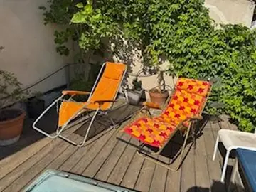 chaises longues vintage