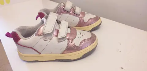 paire de basket pointure 24