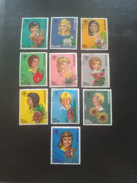 Timbres / Paraguay -- "enfants"