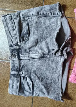 short en jean 9/10 ans