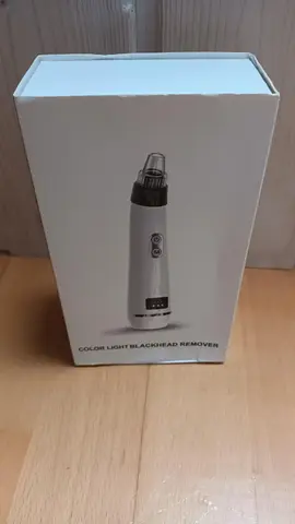 Aspirateur à points noirs désinfecté