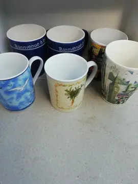 Vaisselle Tasses diverses