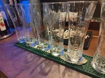 Lot de 6 belles pintes (0.50cl) Carlsberg