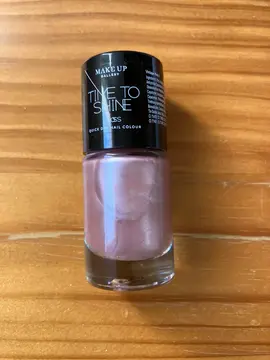 vernis à ongles rose