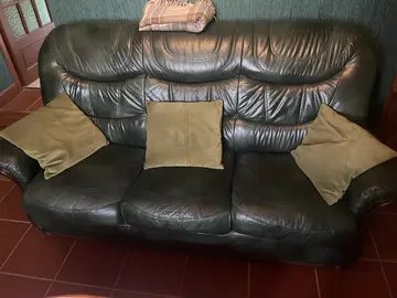 canapé en cuir + 1 fauteuil