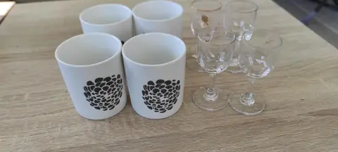 TASSES VERRES A LIQUEUR