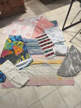 Lot serviettes toilettes+ plage