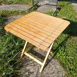 Petite table pliante