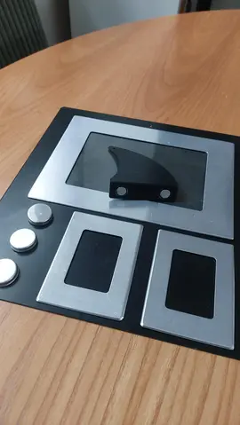 Cadres avec des modules aimantés
