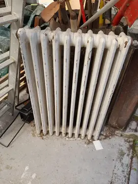 radiateur fonte 11cm X 66cm