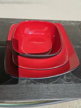 services Bols12 pièces Petites assiettes 11 pièces Grandes assiettes 8 pieces