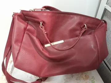 sac à main rouge