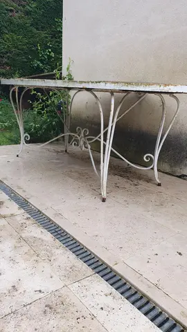 table fer forgé et mosaïque