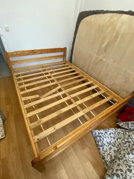 Lit en bois 140x180