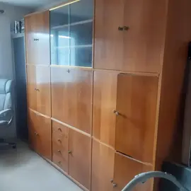 SECRETAIRE
