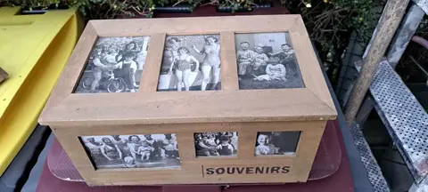 Boite à photos ancienne